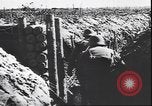 Immagine di I soldati tedeschi in condizioni fangose Unione Sovietica, 1944, secondo 26 filmato di repertorio 65675059095