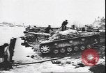 Immagine di I soldati tedeschi in condizioni fangose Unione Sovietica, 1944, secondo 53 filmato di repertorio 65675059095