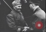 Immagine di Benito Mussolini visita di Hitler Berchtesgaden Germania, 1942, secondo 17 filmato di repertorio 65675059097