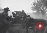 Immagine di Le truppe tedesche in lotta durante la ritirata dalla Calabria Calabria Italia, 1944, secondo 19 filmato di repertorio 65675059102