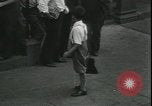 Image écoles rouvrir New York United States USA, 1931, de la seconde 11 séquences d'archives historiques vidéo 65675059116