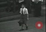 Image écoles rouvrir New York United States USA, 1931, de la seconde 13 séquences d'archives historiques vidéo 65675059116