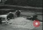Image les archéologues Saint Albans Angleterre, 1931, de la seconde 44 séquences d'archives historiques vidéo 65675059119