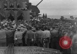 Image obsèques en mer Océan Pacifique, 1945, de la seconde 15 séquences d'archives historiques vidéo 65675059123