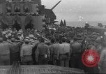 Image obsèques en mer Océan Pacifique, 1945, de la seconde 16 séquences d'archives historiques vidéo 65675059123