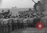 Image obsèques en mer Océan Pacifique, 1945, de la seconde 27 séquences d'archives historiques vidéo 65675059123