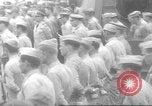 Image obsèques en mer Océan Pacifique, 1945, de la seconde 57 séquences d'archives historiques vidéo 65675059123