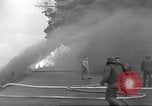 Immagine di USS Franklin Oceano Pacifico, 1945, secondo 48 filmato di repertorio 65675059126