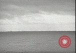 Immagine di Leslie Morehead Oceano Pacifico, 1945, secondo 12 filmato di repertorio 65675059137