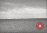 Immagine di Leslie Morehead Oceano Pacifico, 1945, secondo 13 filmato di repertorio 65675059137