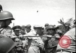 Immagine di Generale MacArthur Balikpapan Borneo Indonesia, 1945, secondo 3 filmato di repertorio 65675059138