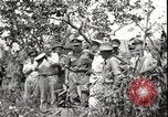 Immagine di Generale MacArthur Balikpapan Borneo Indonesia, 1945, secondo 36 filmato di repertorio 65675059138