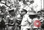 Immagine di Generale MacArthur Balikpapan Borneo Indonesia, 1945, secondo 45 filmato di repertorio 65675059138