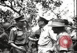 Immagine di Generale MacArthur Balikpapan Borneo Indonesia, 1945, secondo 47 filmato di repertorio 65675059138