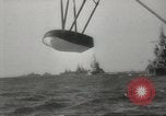 Standbild Träger Flugzeug Pazifik, 1945, aus Sekunde 14 historischem Filmmaterial Videoclip 65675059156