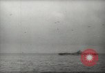 Standbild Träger Flugzeug Pazifik, 1945, aus Sekunde 36 historischem Filmmaterial Videoclip 65675059156