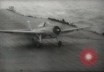 Standbild Träger Flugzeug Pazifik, 1945, aus Sekunde 52 historischem Filmmaterial Videoclip 65675059156