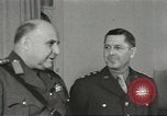 Standbild Brigadier General Wilson nordafrikanischen Theater, 1943, aus Sekunde 24 historischem Filmmaterial Videoclip 65675059162