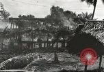 Standbild USA Soldaten New Guinea, 1944, aus Sekunde 18 historischem Filmmaterial Videoclip 65675059164