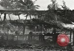 Standbild USA Soldaten New Guinea, 1944, aus Sekunde 26 historischem Filmmaterial Videoclip 65675059164