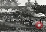 Standbild USA Soldaten New Guinea, 1944, aus Sekunde 35 historischem Filmmaterial Videoclip 65675059164