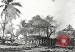 Standbild USA Soldaten New Guinea, 1944, aus Sekunde 43 historischem Filmmaterial Videoclip 65675059164