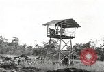 Standbild USA Soldaten New Guinea, 1944, aus Sekunde 54 historischem Filmmaterial Videoclip 65675059164