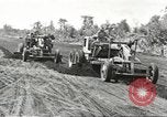 Standbild Landebahn New Guinea, 1944, aus Sekunde 7 historischem Filmmaterial Videoclip 65675059165