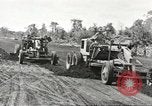 Standbild Landebahn New Guinea, 1944, aus Sekunde 9 historischem Filmmaterial Videoclip 65675059165