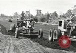 Standbild Landebahn New Guinea, 1944, aus Sekunde 15 historischem Filmmaterial Videoclip 65675059165