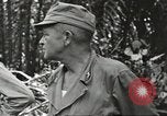 Standbild Landebahn New Guinea, 1944, aus Sekunde 27 historischem Filmmaterial Videoclip 65675059165