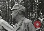 Standbild Landebahn New Guinea, 1944, aus Sekunde 32 historischem Filmmaterial Videoclip 65675059165