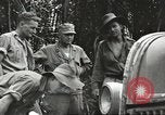 Standbild Landebahn New Guinea, 1944, aus Sekunde 46 historischem Filmmaterial Videoclip 65675059165