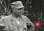 Standbild Landebahn New Guinea, 1944, aus Sekunde 52 historischem Filmmaterial Videoclip 65675059165