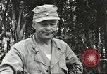 Standbild Landebahn New Guinea, 1944, aus Sekunde 54 historischem Filmmaterial Videoclip 65675059165