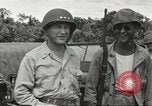 Standbild Landebahn New Guinea, 1944, aus Sekunde 59 historischem Filmmaterial Videoclip 65675059165
