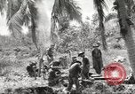 Standbild Australische Soldaten Zweiten Weltkrieg Dschungel zu bekämpfen Tarakan Borneo Indonesien, 1945, aus Sekunde 4 historischem Filmmaterial Videoclip 65675059180