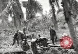 Standbild Australische Soldaten Zweiten Weltkrieg Dschungel zu bekämpfen Tarakan Borneo Indonesien, 1945, aus Sekunde 9 historischem Filmmaterial Videoclip 65675059180