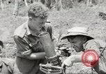 Standbild Australische Soldaten Zweiten Weltkrieg Dschungel zu bekämpfen Tarakan Borneo Indonesien, 1945, aus Sekunde 36 historischem Filmmaterial Videoclip 65675059180
