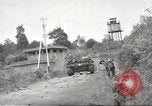 Image Les soldats australiens en combat Seconde Guerre Mondiale Tarkan Bornéo indonésien, 1945, de la seconde 29 séquences d'archives historiques vidéo 65675059181