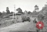 Image Les soldats australiens en combat Seconde Guerre Mondiale Tarkan Bornéo indonésien, 1945, de la seconde 33 séquences d'archives historiques vidéo 65675059181