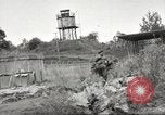 Image Les soldats australiens en combat Seconde Guerre Mondiale Tarkan Bornéo indonésien, 1945, de la seconde 52 séquences d'archives historiques vidéo 65675059181
