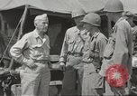 Immagine di Generale Walter Kruger Isola di Luzon nelle Filippine, 1945, secondo 57 filmato di repertorio 65675059185