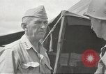 Immagine di Generale Walter Kruger Isola di Luzon nelle Filippine, 1945, secondo 60 filmato di repertorio 65675059185