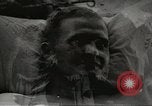 Standbild Alliierten Gefangenen Cabanatuan Philippinen, 1945, aus Sekunde 1 historischem Filmmaterial Videoclip 65675059190