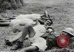 Standbild Alliierten Gefangenen Cabanatuan Philippinen, 1945, aus Sekunde 20 historischem Filmmaterial Videoclip 65675059190