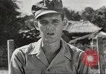 Standbild Alliierten Gefangenen Cabanatuan Philippinen, 1945, aus Sekunde 49 historischem Filmmaterial Videoclip 65675059190