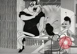 Standbild Private Snafu United States USA, 1945, aus Sekunde 60 historischem Filmmaterial Videoclip 65675059191