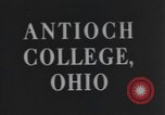 Standbild Antioch College Yellow Springs Ohio USA, 1942, aus Sekunde 11 historischem Filmmaterial Videoclip 65675059209