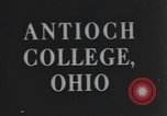 Standbild Antioch College Yellow Springs Ohio USA, 1942, aus Sekunde 14 historischem Filmmaterial Videoclip 65675059209